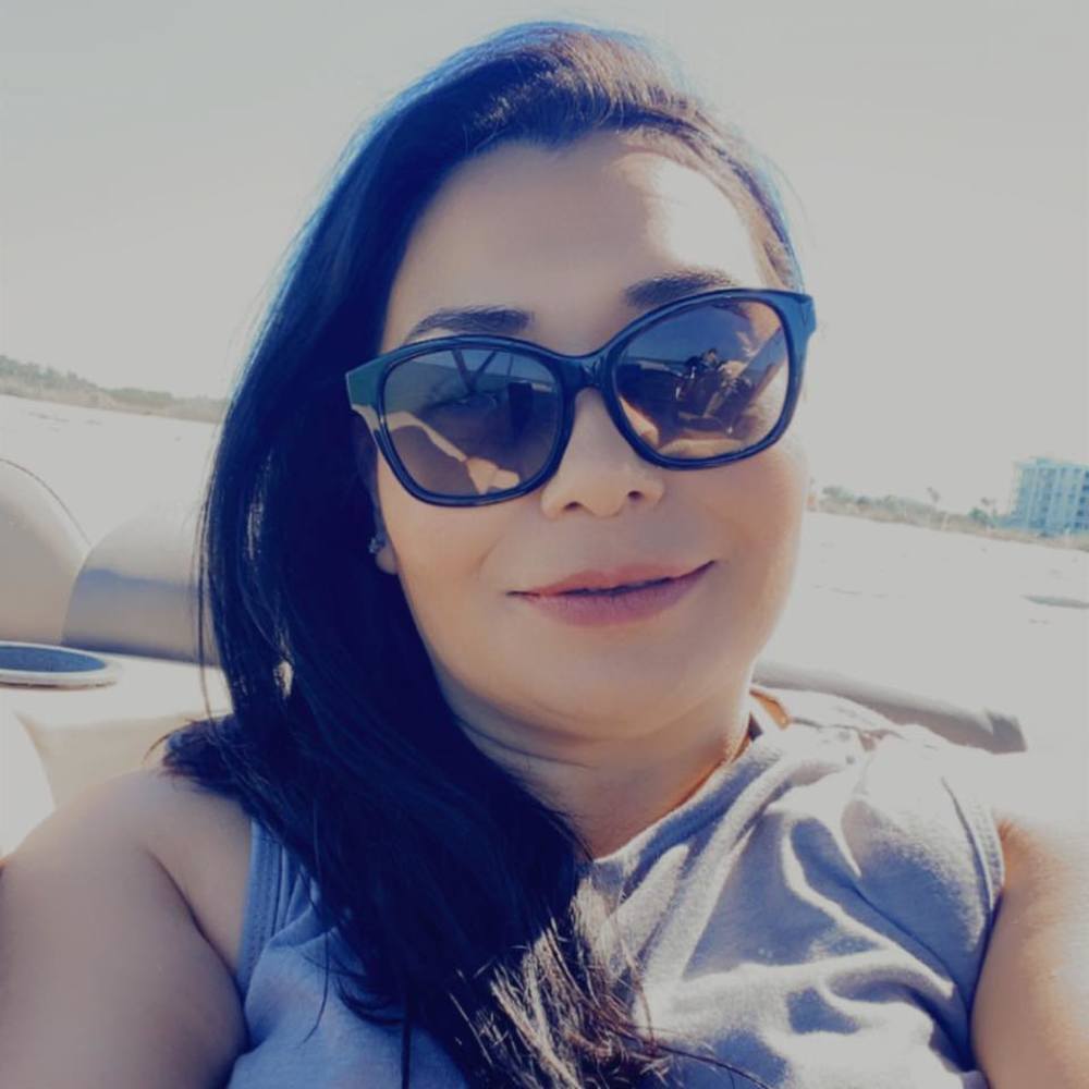 Meet your Posher, Vivi